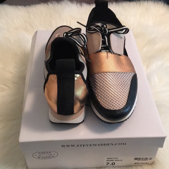 arctic sneaker steve madden